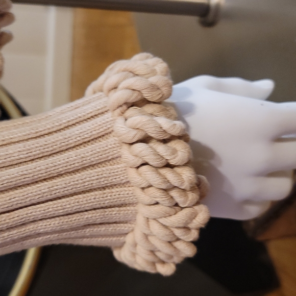 Gorgeously Unique Poodle Collar, Cuff and Front Trim Ribbed Cardigan S/M - Picture 3 of 12